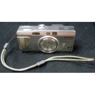 Фотоаппарат Fujifilm FinePix F810 (без зарядного устройства) - Барнаул