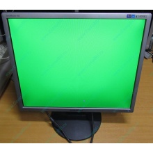 Монитор 19" Samsung SyncMaster 943N на экране малозаметные царапинки (Барнаул)